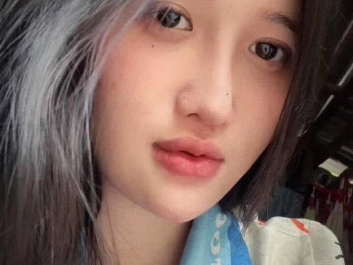 Ảnh 20 của Cặc to tuột quần chịch em rau xinh lồn múp trong phòng trọ (Full Clip + Pic)