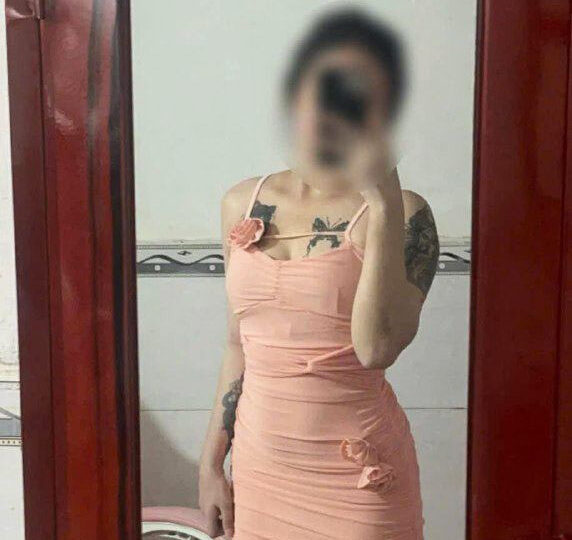 Ảnh 12 của Cặc to tuột quần chịch em rau xinh lồn múp trong phòng trọ (Full Clip + Pic)